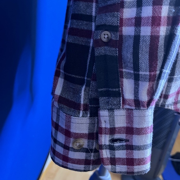 RoundTree & Yorkee Flannel Shirt - Picture 6 of 6